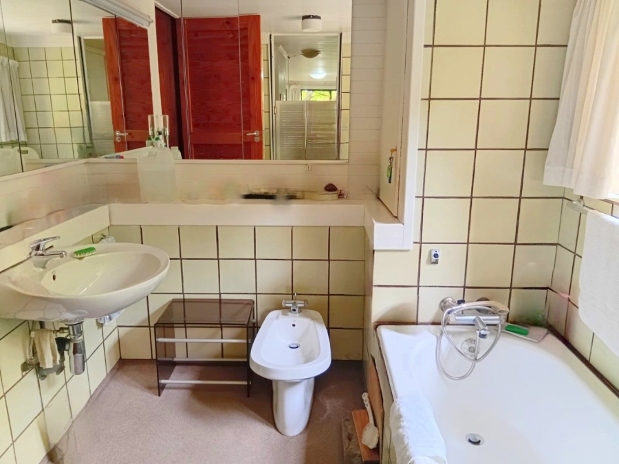 5 Bedroom Property for Sale in Clarens Free State